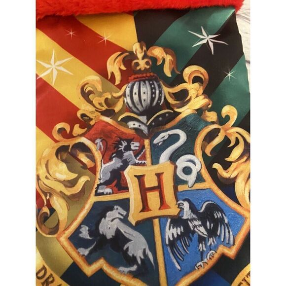 Harry Potter‎ Hogwarts Crest 21” Christmas Stocking Wizarding World 2019 - Picture 4 of 7
